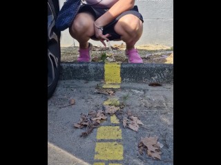 I was caught by a stranger while pissing between cars in the public parking lot