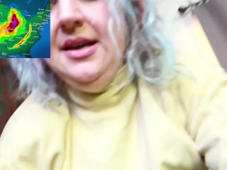 BBW Weatherwomen Predicts Squirting Showers