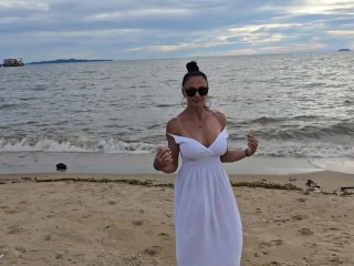 Danielle Moon sweet enjoying on the Koh Samui island