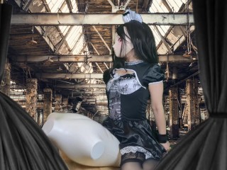 HENTAI Aibu。廃墟。メイド。マネキンでオナニー。