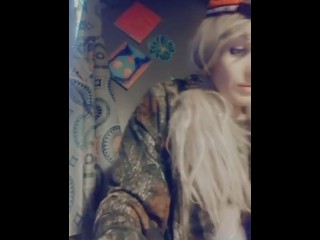 You can run but you can’t hide wearing camo still see u ho🤤🧎‍♀️‍➡️🙏🪨😶‍🌫️🫨🤤🫡