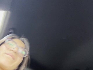 Juegos Calientes con desconocida CULONA en el auto