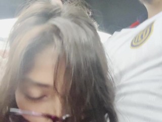 Juegos Calientes con desconocida CULONA en el auto