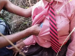 Indian village desi hot school girlfriend come to forest and fucked in boyfriend after class - viral