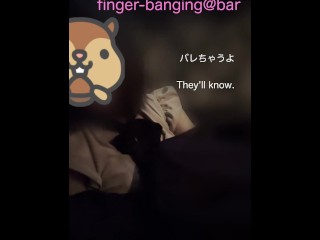 Rizはお店でも手マンでビショビショ♡ソファに水たまり♡隠れ手マン♡お潮吹き出す♡早漏激弱潮吹き雑魚マン♡Juicy Riz&slush♡素人/小柄/可愛い/清楚なのにエロい/変態/歳の差/カップル