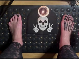 BLACK FEET - BLACK NAILS - BLACK TOES