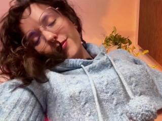 ASMR | Head Scratches and Whispers