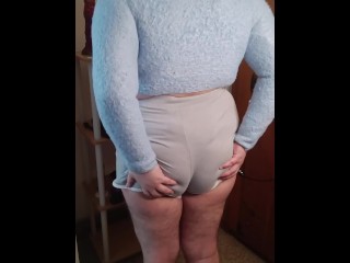 FtM tries on girly clothes to hide massive strap-on