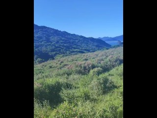 Sexo ao ar livre - Pegos no flagra fudendo na trilha 🫣😈🔥