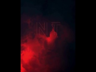 Se me puso dura cuando me iba de vacaciones en el micro