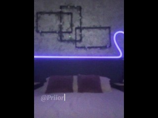 JOI - PUNHETA GUIADA - Empregadinha nao limpou direito e o patrao botou no cuzinho dela sem do!!!!