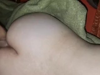 De espalda y por atras me vengo adentro