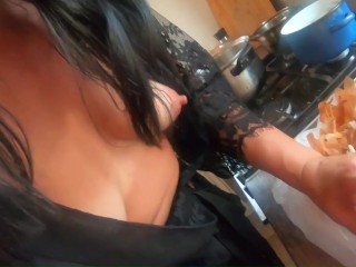 I like to cheat on my husband even when I'm cooking. his friend has a very tasty dick