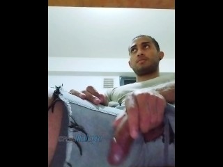 Me pajeo en la casa de mi amigo