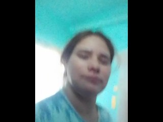 Esa tanga de hilo le queda perfecta 😘