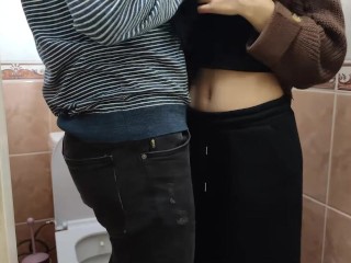 amateur in wc سکس در توالت عمومی سکس هیجانی ایرانی حشری