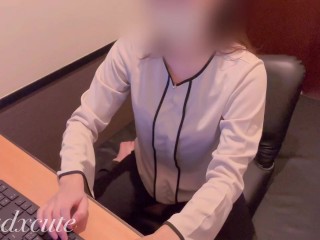 ネカフェでイキ乱れ！声は抑えられてもクチュクチュ音が溢れちゃう…盗撮風/オナニー/