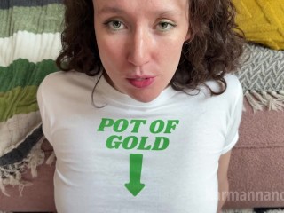 Irish chick celebrates St.Patrick day with a pot of cum