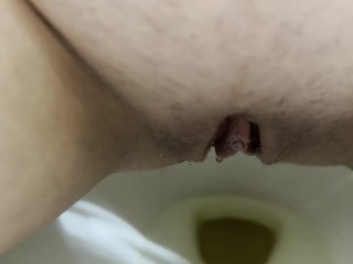 Watch me pee for you