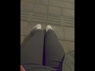 裤袜男娘路边打胶