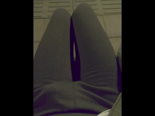 裤袜男娘路边打胶