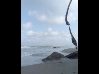 Stranger on the beach sucks my cock and I take her to the hotel room