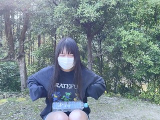 のあちゃんの野ションおしっこ我慢！！山登りしながらお漏らししちゃった！