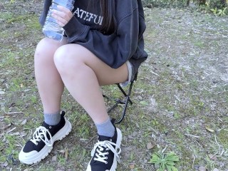 のあちゃんの野ションおしっこ我慢！！山登りしながらお漏らししちゃった！