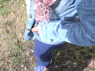 Kürt üvey anne ve üvey oğlu İstanbul'da halka açık bir ormanda romantik vakit geçiriyor