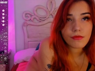 Colombian Otaku Invites You to Watch Her Masturbate