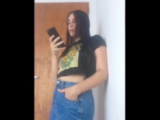 Cita de Tinder termina en humillación por pito chico en público. POV SFW