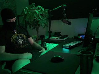 Watching your horny gamer boyfriend get off *Loud moaning and huge cumshot*