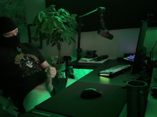 Watching your horny gamer boyfriend get off *Loud moaning and huge cumshot*