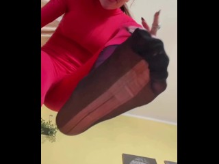 Worshipping feet, lick my feet bare feet JOI (teasing feet, big soles)