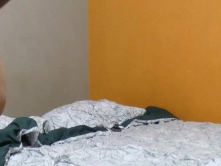 ooh me encanta la leche caliente en mi pequeño culo - SABROSO REAL