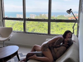 Foda incrível de frente pra o mar, gozei muito por cima dele 🤤