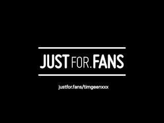 Jerking off my massive cock in the gym risky public