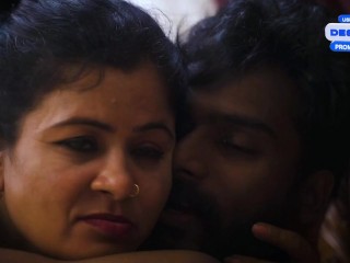 Hot Desi Bhabhi Having Threesome Romantic Sex