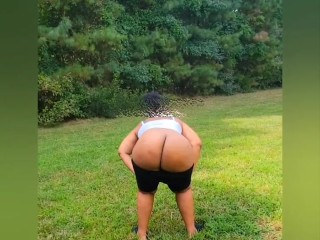 Pussy Poppin In The Park