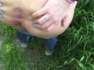 il marito per festeggiare il compleanno della sua cagna la porta sul fiume per cercare gli uccelli