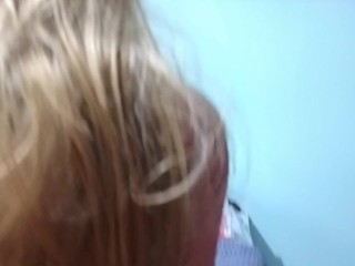 Hijastra yo se que esto es incomodo pero necesito decirte que me estoy enamorando de ti