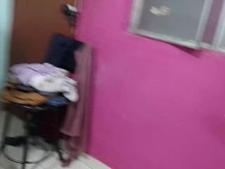 Estoy alegre porque porfin logré contratar una puta con el coño rosado y sin virus