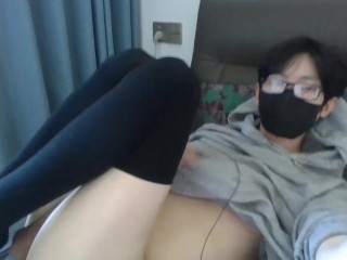 死鱼眼男高中生黑色过膝袜自慰