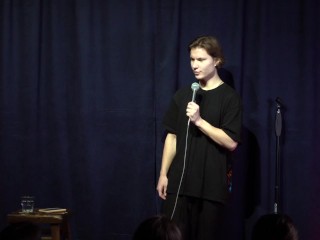 комик жёстко ебёт зал  [вакуум - Дима Балаев]