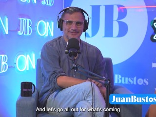 8 orgasmos de Esencia Migrante LATINA de GRAN CULO termina haciendo GARGANTA PROFUNDA en PODCAST