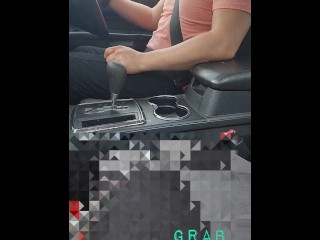 tinigasan si Grab Driver habang nag drive