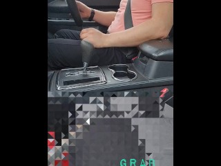 tinigasan si Grab Driver habang nag drive