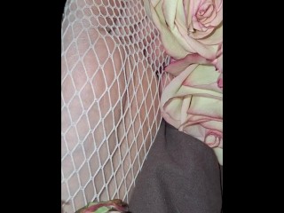 I masturbate my feet with roses