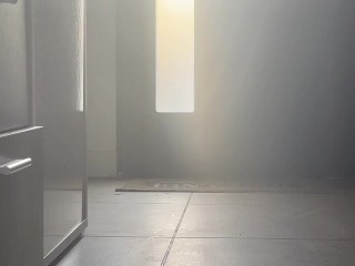 reçois livreur en serviette