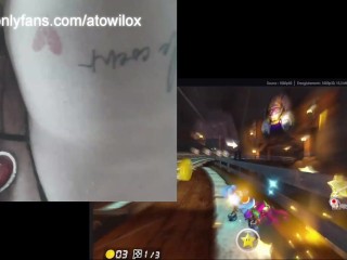 francaise gameuse joue avec son cul avec ses abonnés (english subtitle)